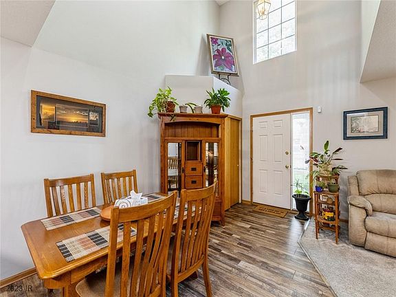 5th image of 9335 Greenspire Dr Unit 9