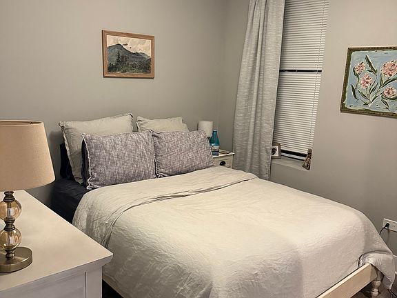 5th image of 1345 N Bosworth Ave #1F