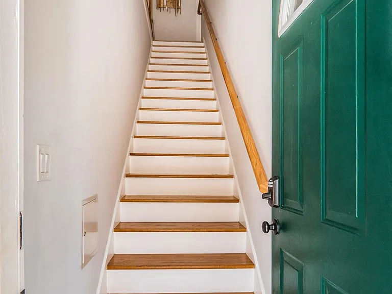 2416 E Clark St #1 — Photo 12