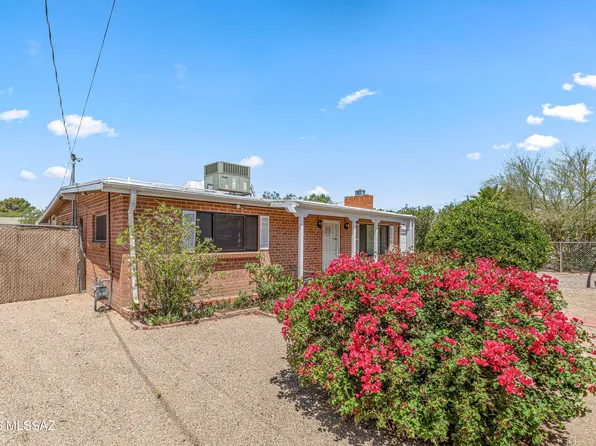 2861 N Swan Rd, Tucson, AZ 85712