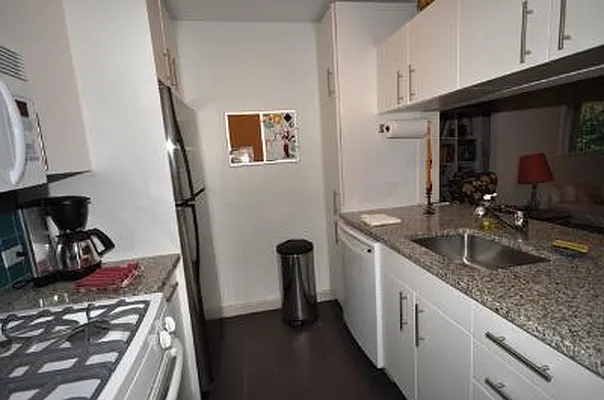 Rented by Corcoran | media 31