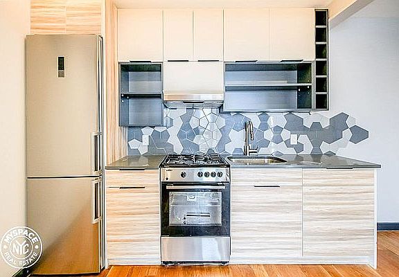 3rd image of 1169 Myrtle Ave #5B