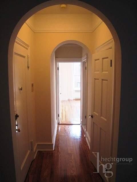 1st image of 120 W 86th St APT 10C
