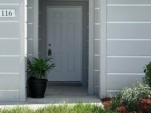 2nd image of 116 E Avenue B