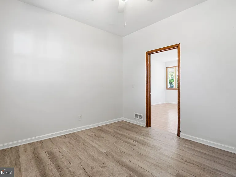 2301 Bayside Dr — Photo 23