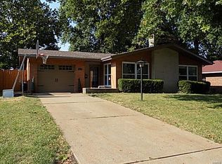 6316 Monterey Dr, Saint Louis, MO 63123