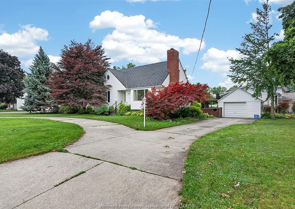 1st image of 4171 Roseland Dr W