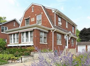 1701 S Prospect Ave, Park Ridge, IL 60068