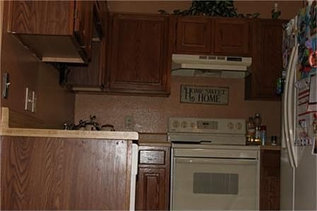 3rd image of 6829 Cuculu Dr