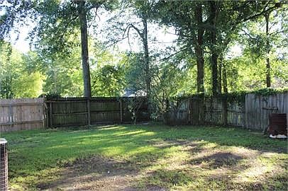 5th image of 2615 Banks Cir