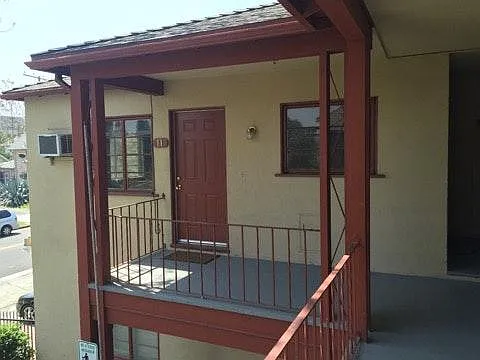 1 bed, 720 sqft, $1,800 — Photo 2