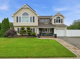 1 Gould Drive, Lake Grove, NY 11755
