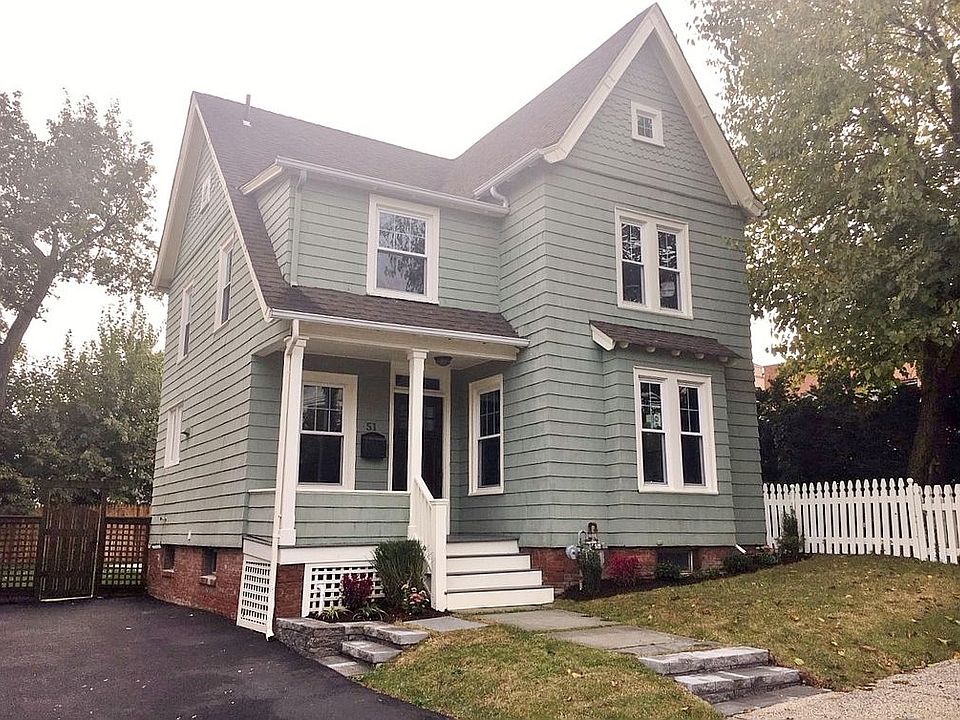 2nd image of 51 Lydecker St