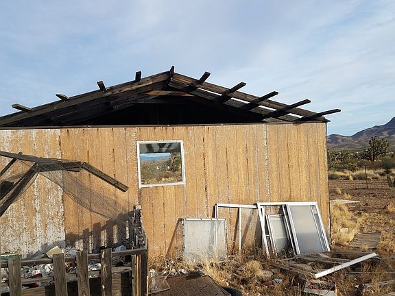 5th image of 18627 N North Dr