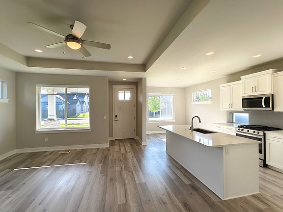 3rd image of 4503 SE 65th Ave