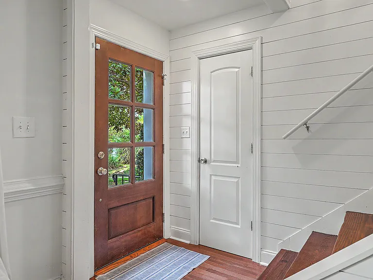 94 Gordon St — Photo 2