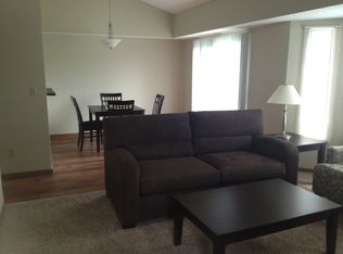 2224 Cypress Dr, Woodbury, MN 55125
