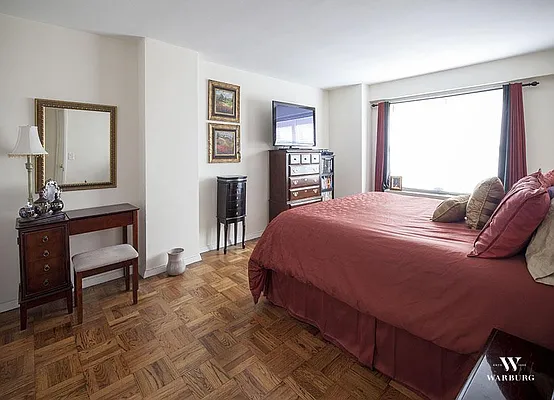 Rented by Warburg | media 14