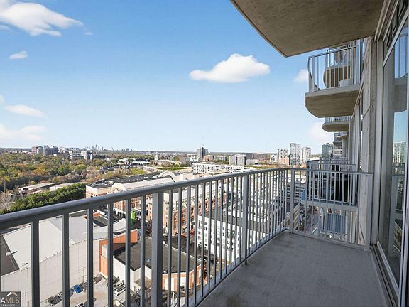 4th image of 361 17th St #1820