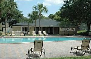 2nd image of 271 Lewfield Cir