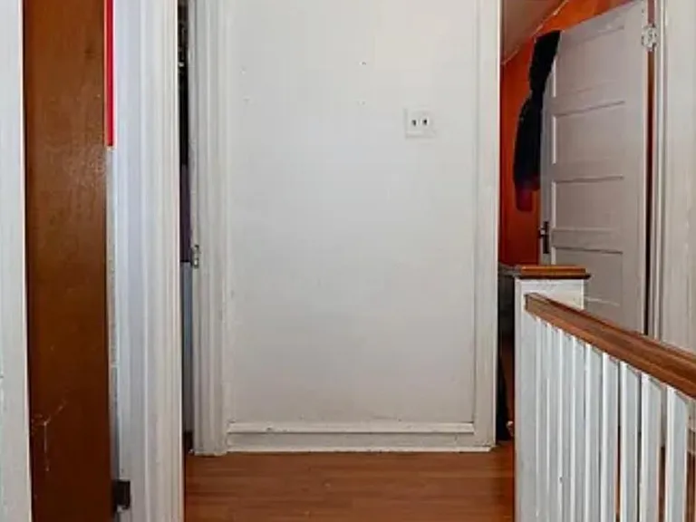 131 Westdale Rd — Photo 2