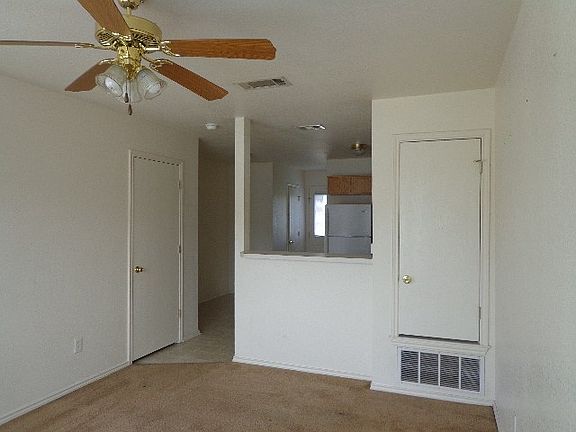 2nd image of 2001 Monte Carlo Ln APT B