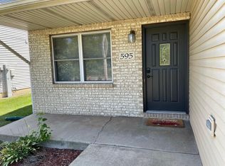 595 Wood St, Chesterton, IN 46304