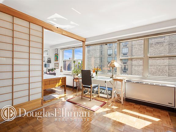 3rd image of 1065 Park Ave #29D