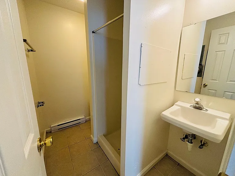 345 Wakeman Ct — Photo 11