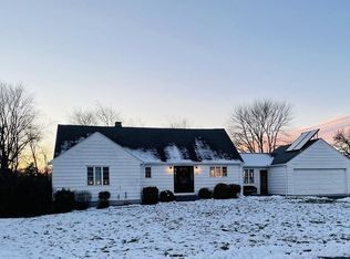 20 Ridge Rd, East Longmeadow, MA 01028