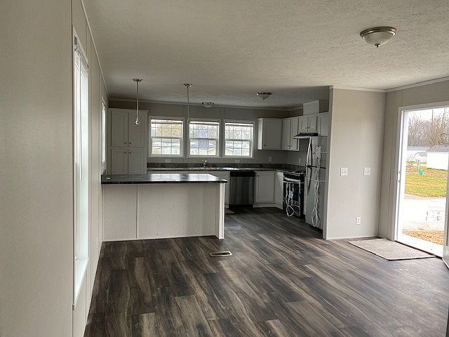 2nd image of 12437 Firethorn Dr