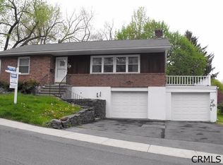 73 Dempster St, Ravena, NY 12143