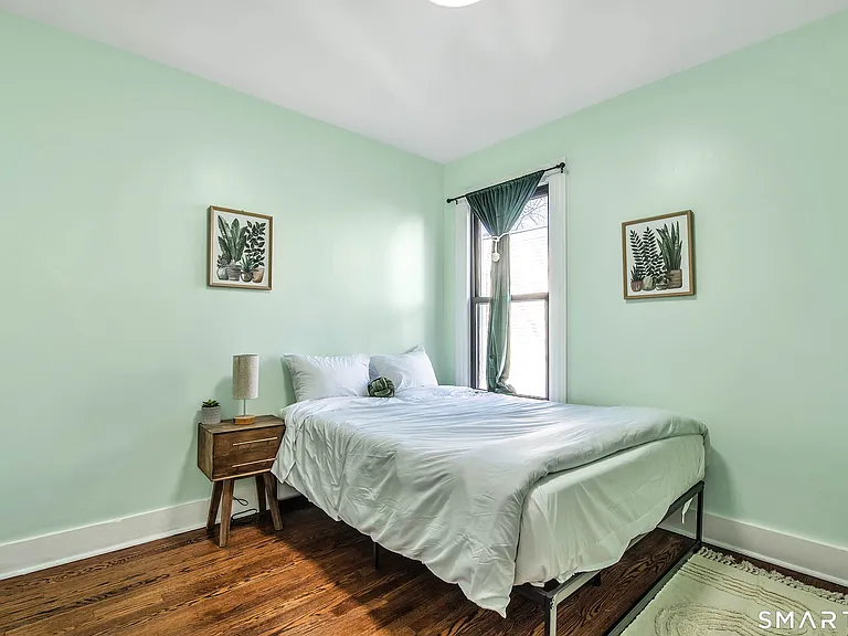 31 Canner St #2 — Photo 7