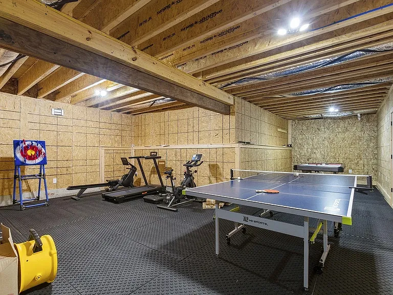703 S Hickory Dr — Photo 48
