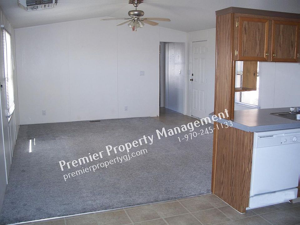 2nd image of 2805 S Niagara Cir