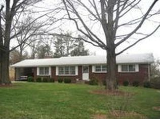 2504 Sunnycrest Dr, Reidsville, NC 27320