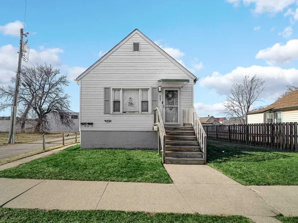 4754 Pine Ave, Hammond, IN 46327