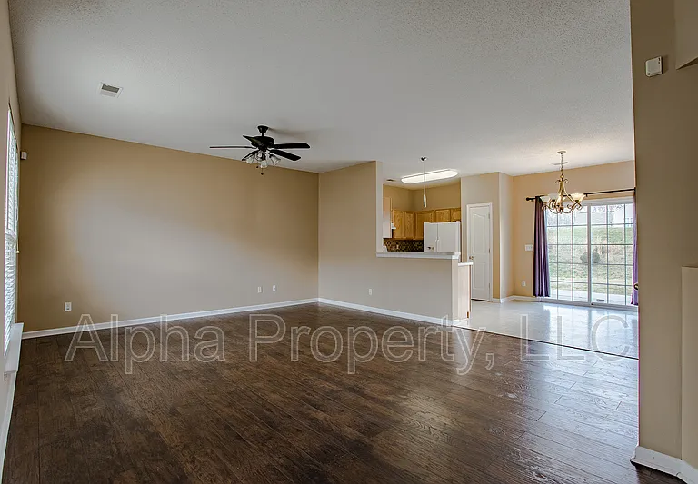 631 Timber Walk Dr — Photo 3