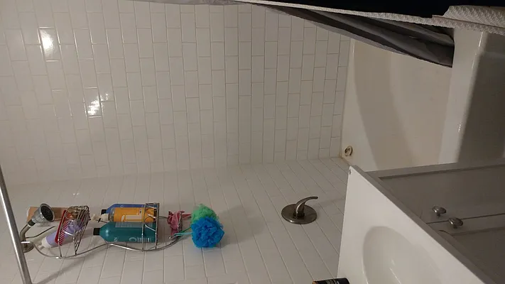 Rented by REZI | media 11