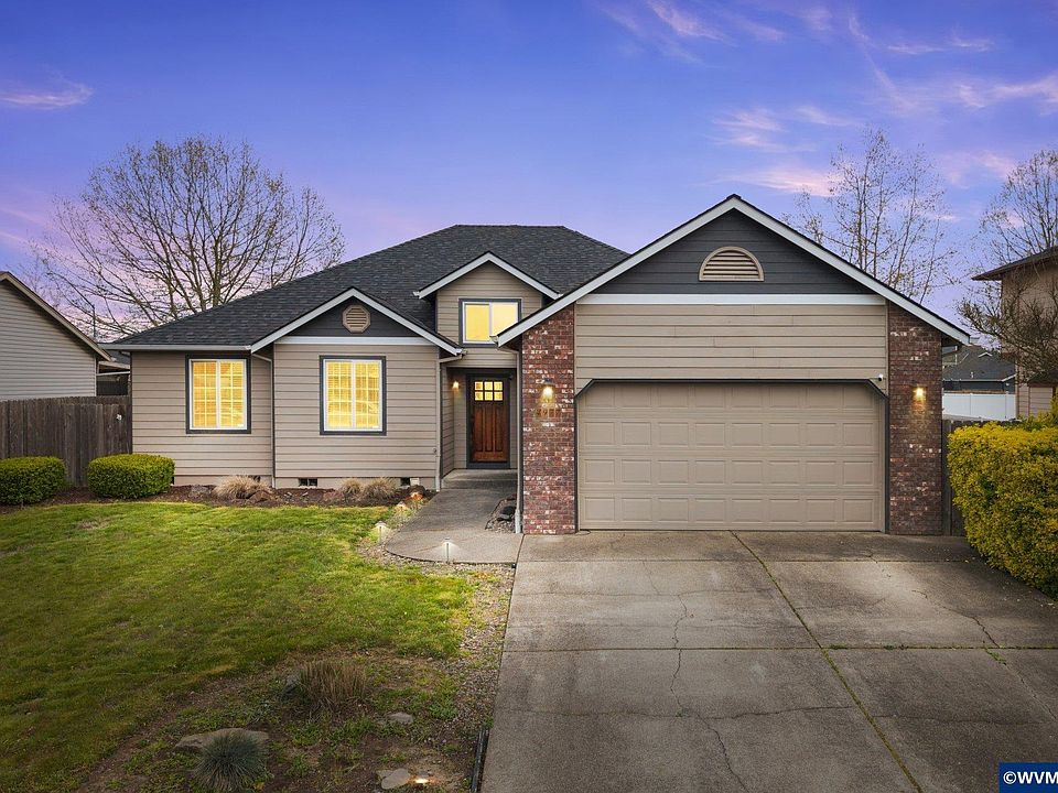 1st image of 4977 Manning Ct NE