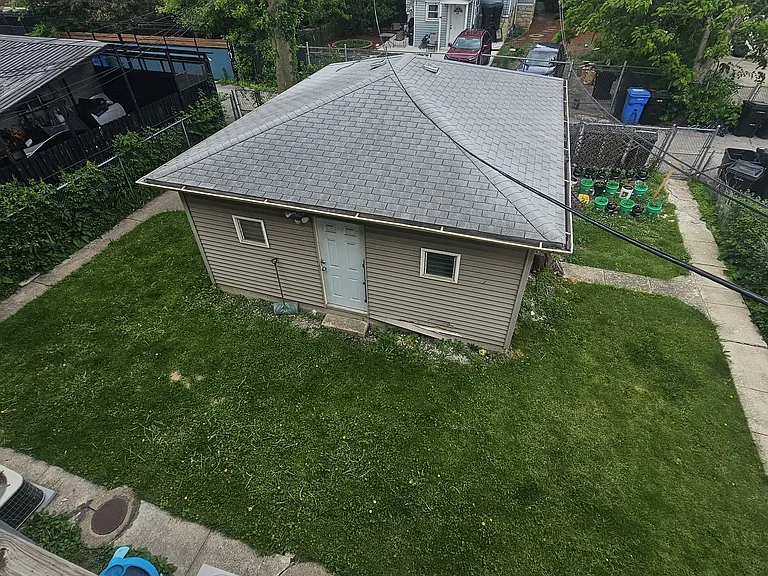 2333 S Lawndale Ave — Photo 20