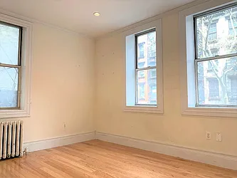 402 West 44th Street, #5T