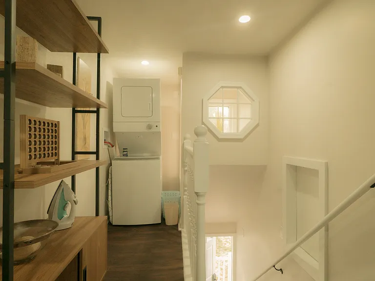 6605 N Sheridan Rd #2 — Photo 3