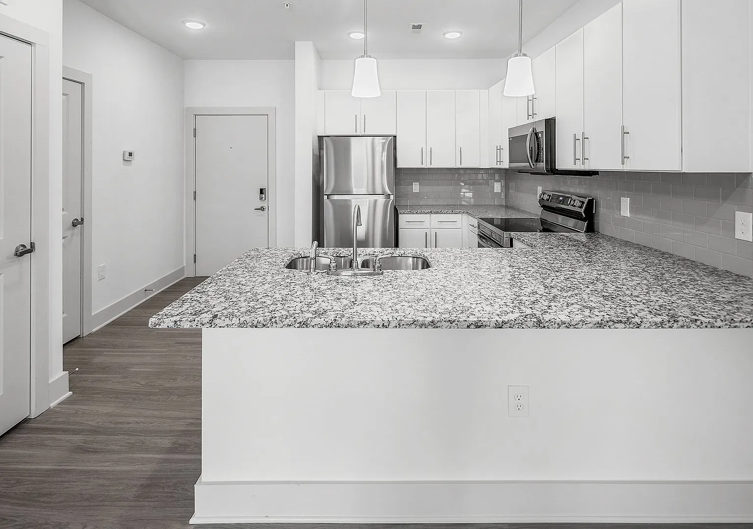 The Vandy Apartments — Photo 4