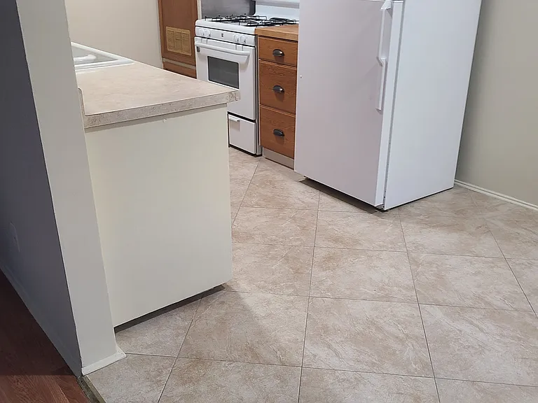 2414 Hadley Ln #C — Photo 8