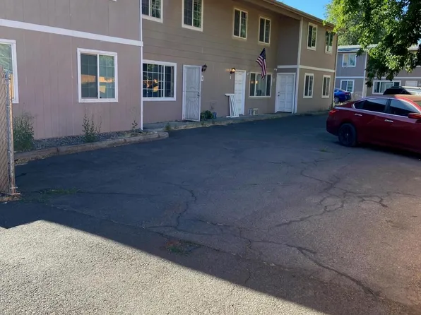 1215 W Main St, Medford, OR 97501