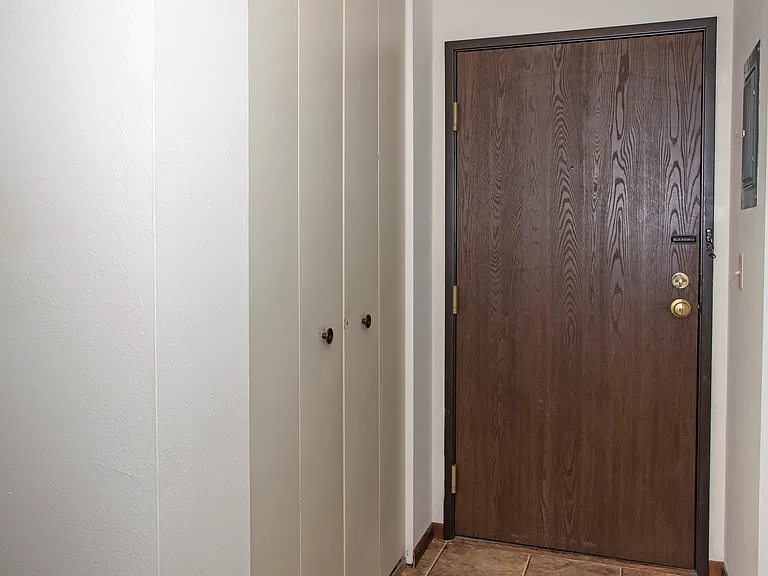 Laurel Place Apartments — Photo 19