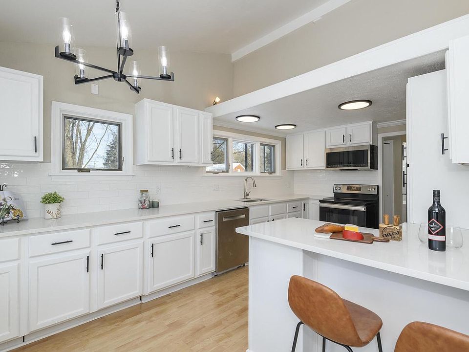 1st image of 14225 Forest View LANE