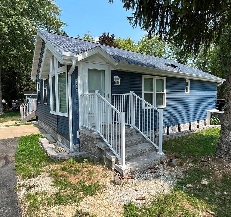 1st image of 373 Lakeview Ave