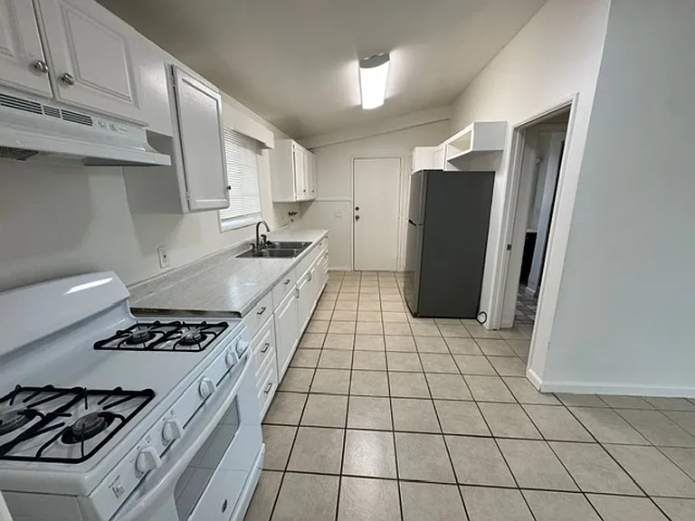 44733 Foxton Ave — Photo 4